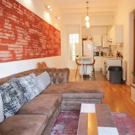 Apartment Eixample - Pova